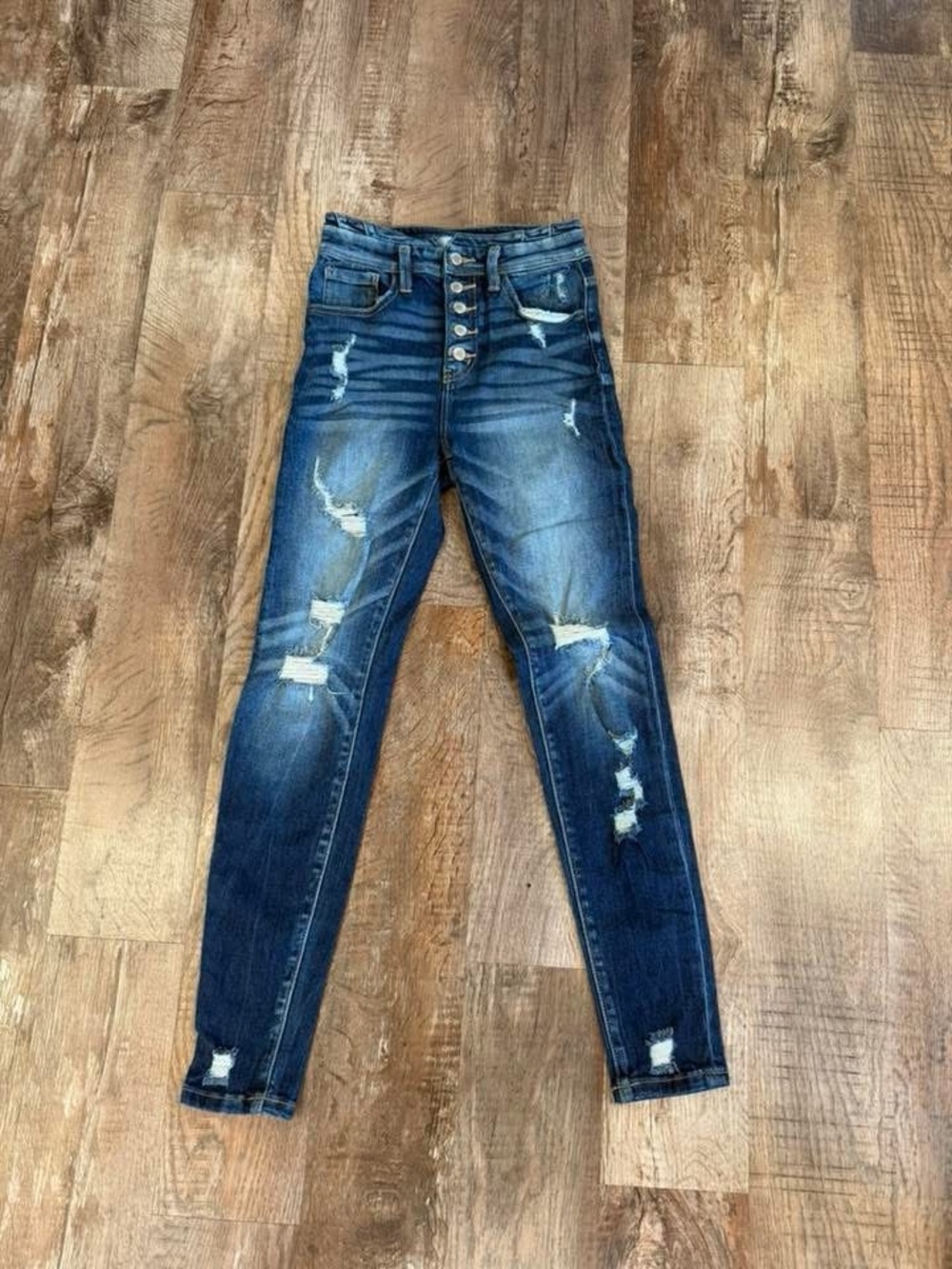 KanCan Women's Kurvy Ultra High Rise Super Skinny Distressed Jeans